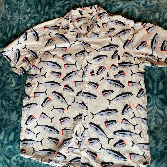 Hurley Medium button shirt - Picture 2 of 2